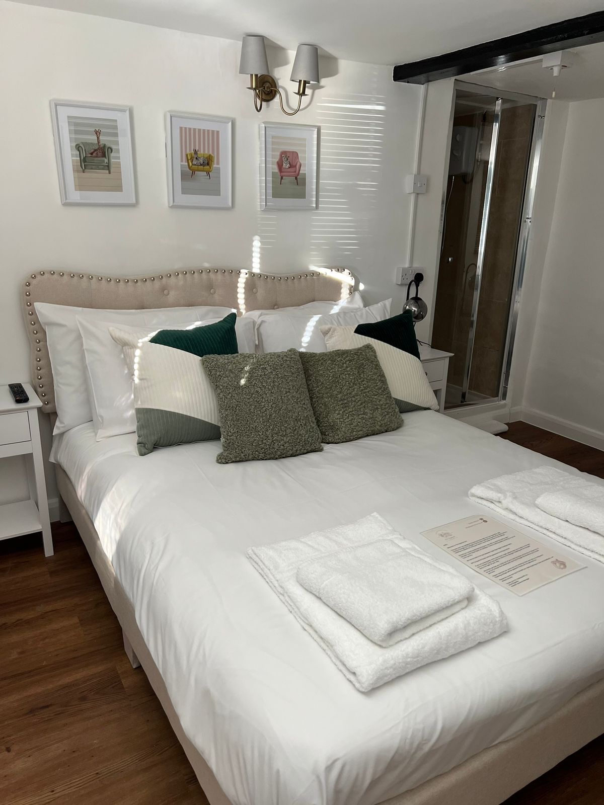 Cosy accommodation at The Squirrel Inn